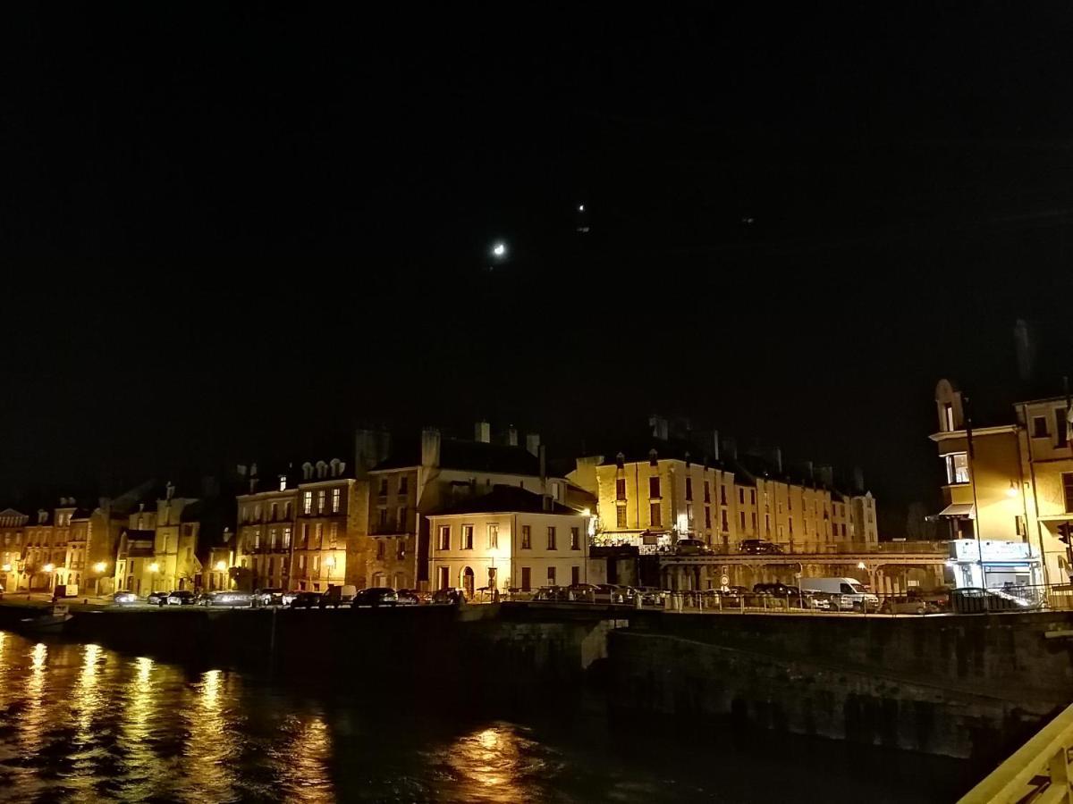 Spacieux T3 Lumineux Dans Quartier Historique Avec Wifi Редон Экстерьер фото